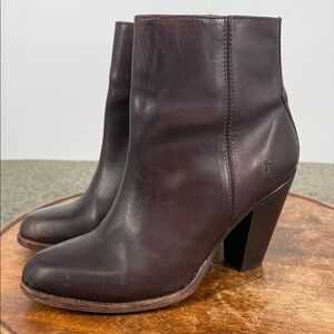 Frye Boots Wm 7 B Jenny Bootie Brown Leather Block Stacked Heel Ankle 3.5"
